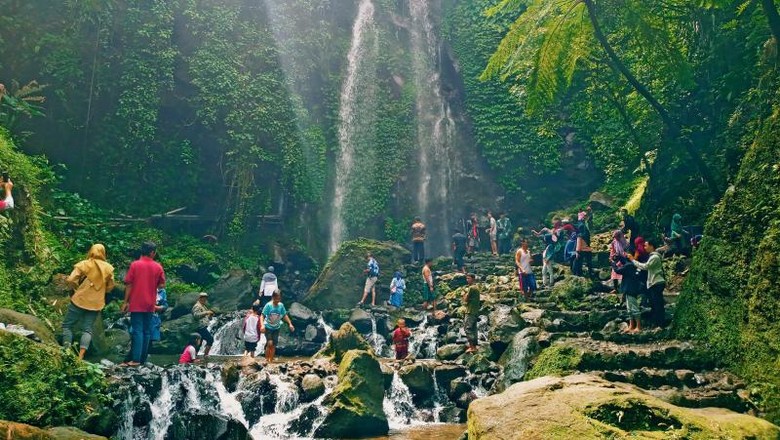 Wisata di Karanganyar ‘Terbelah’, Ada Yang Buka Ada Yang Tutup