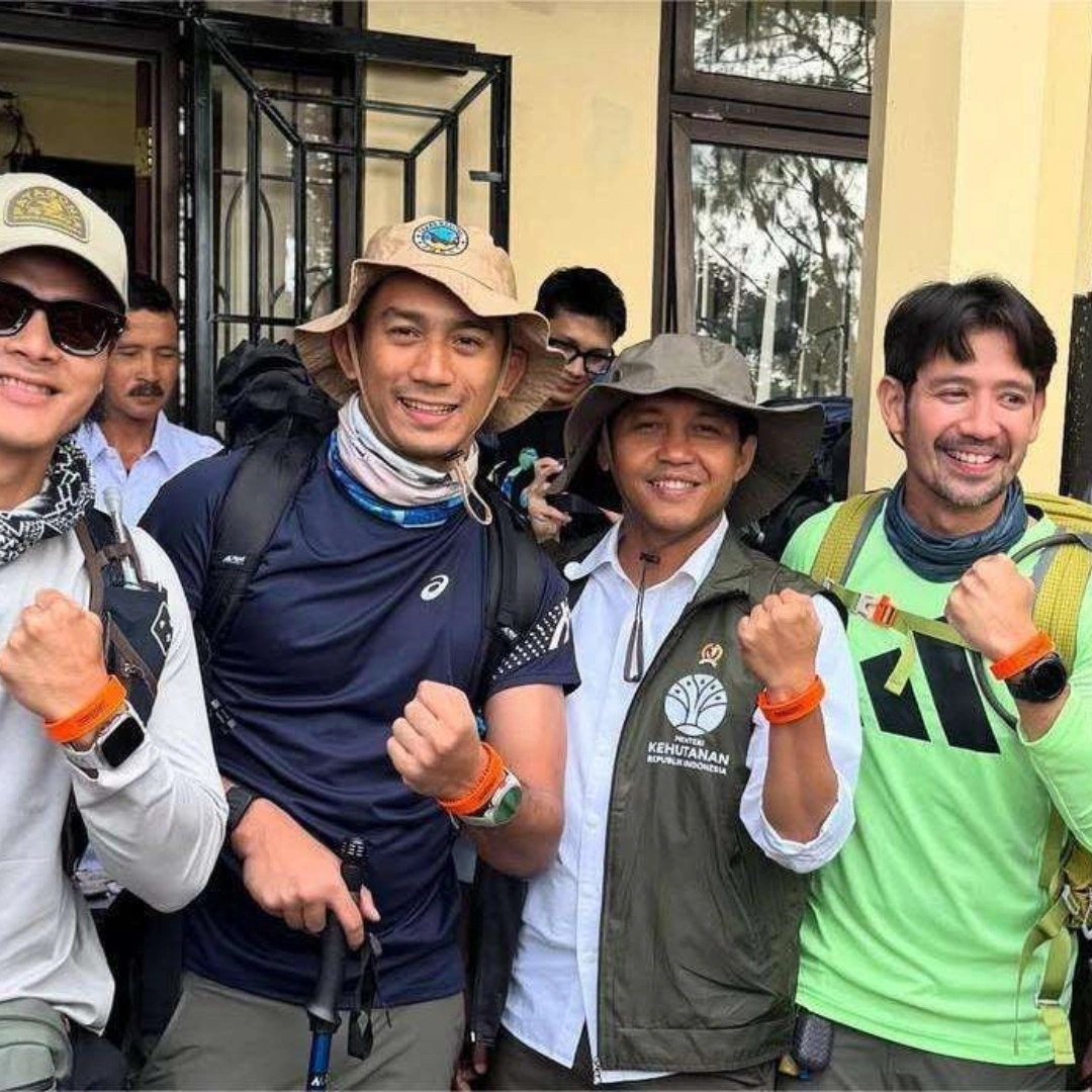 Tingkatkan Keselamatan, Pendaki Gunung Gede Pangrango Kini Wajib Pakai Gelang RFID
