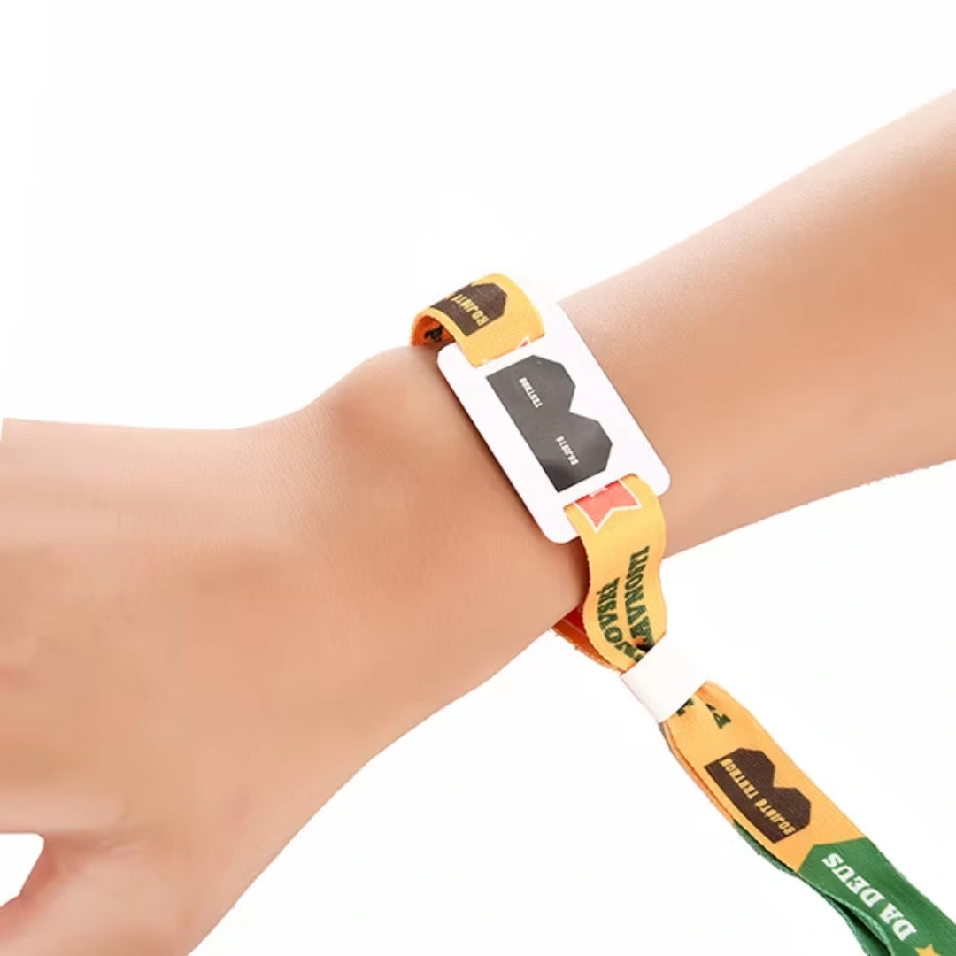 6 Kelebihan Tiket Gelang Printing Tissue Dibanding Jenis Lainnya
