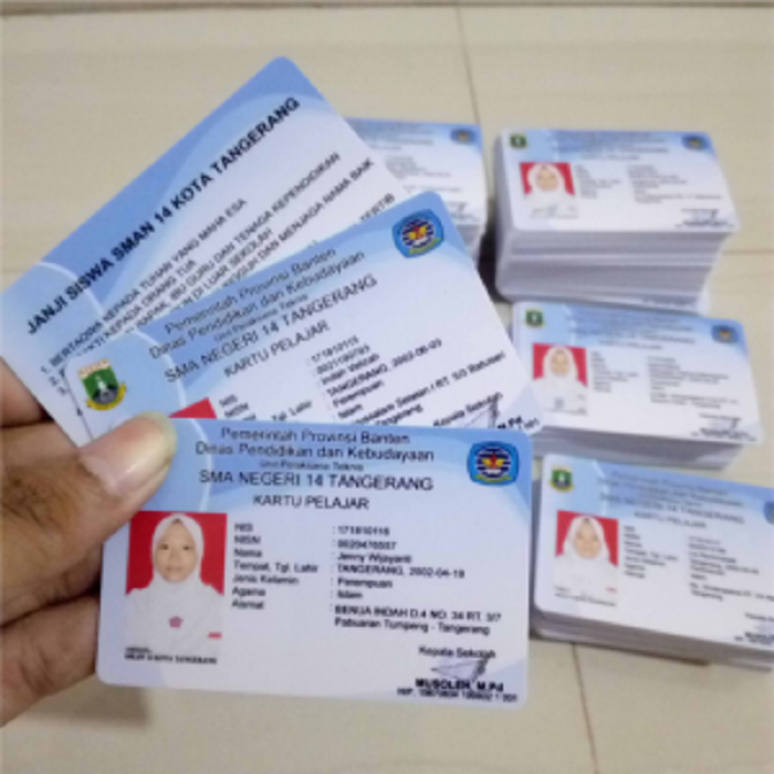 Kartu Pelajar Lebih dari Sekadar Tanda Pengenal di Sekolah